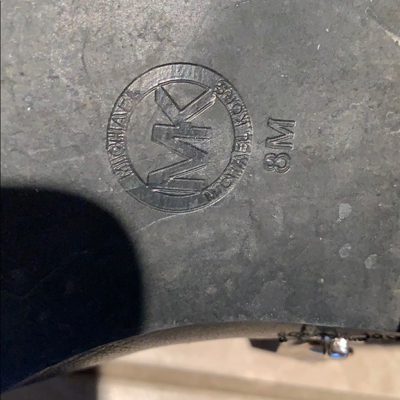 Michael Kors size 8 leather flat boots - Picture 3 of 4